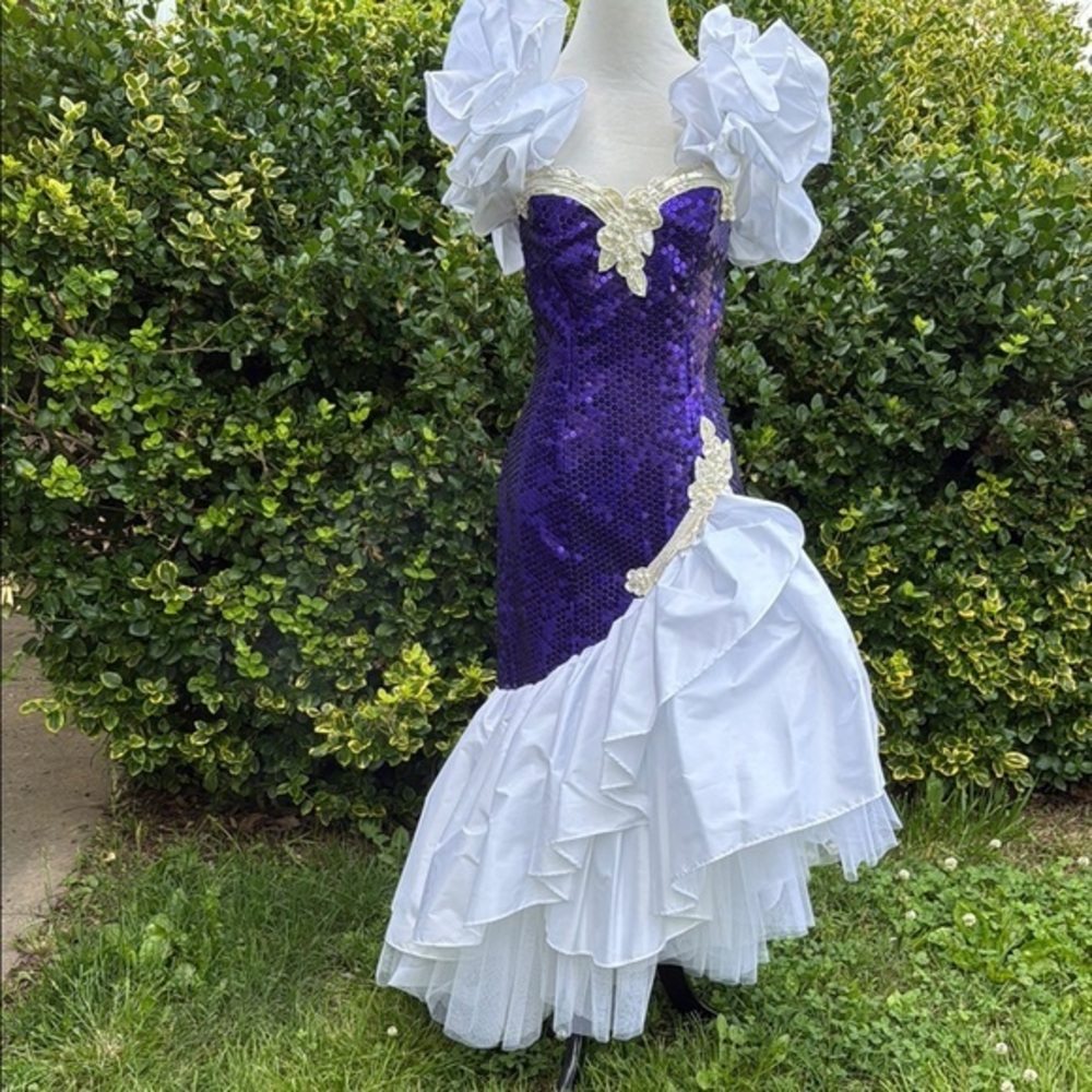 Loralie Vintage 80s 90s white taffeta with purple sequins gown size 8